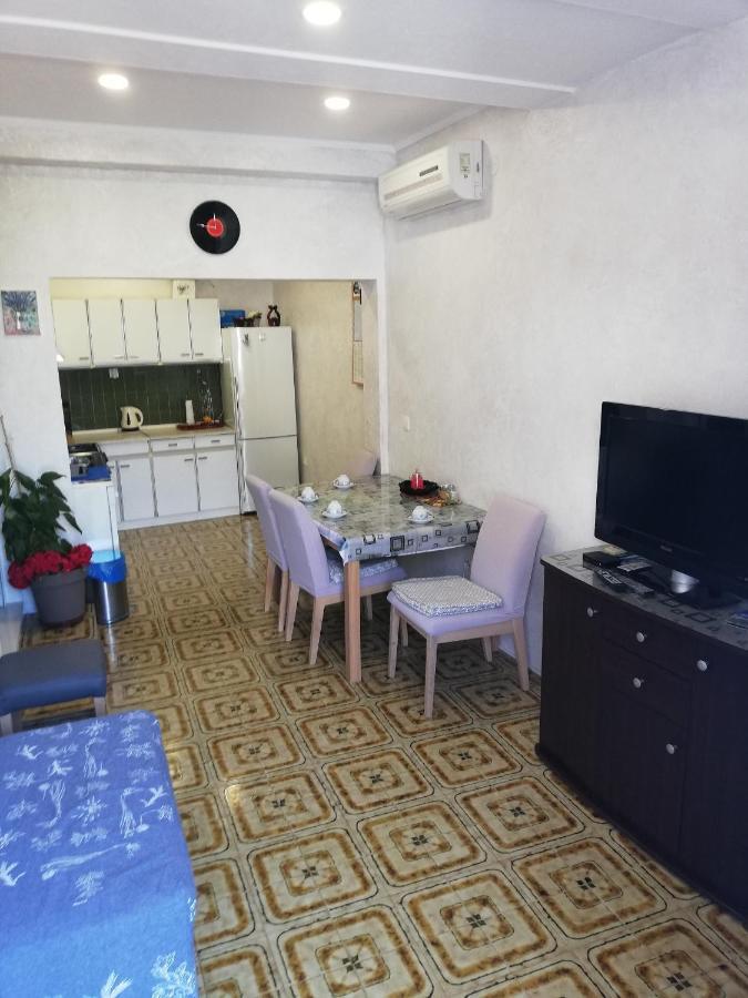 Apartments By The Sea Baska Voda, Makarska - 12714 Esterno foto
